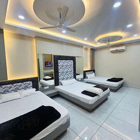 Hotel Om Shree Palace , Near Railway Station And Mahakal Lok Ujjain Luaran gambar